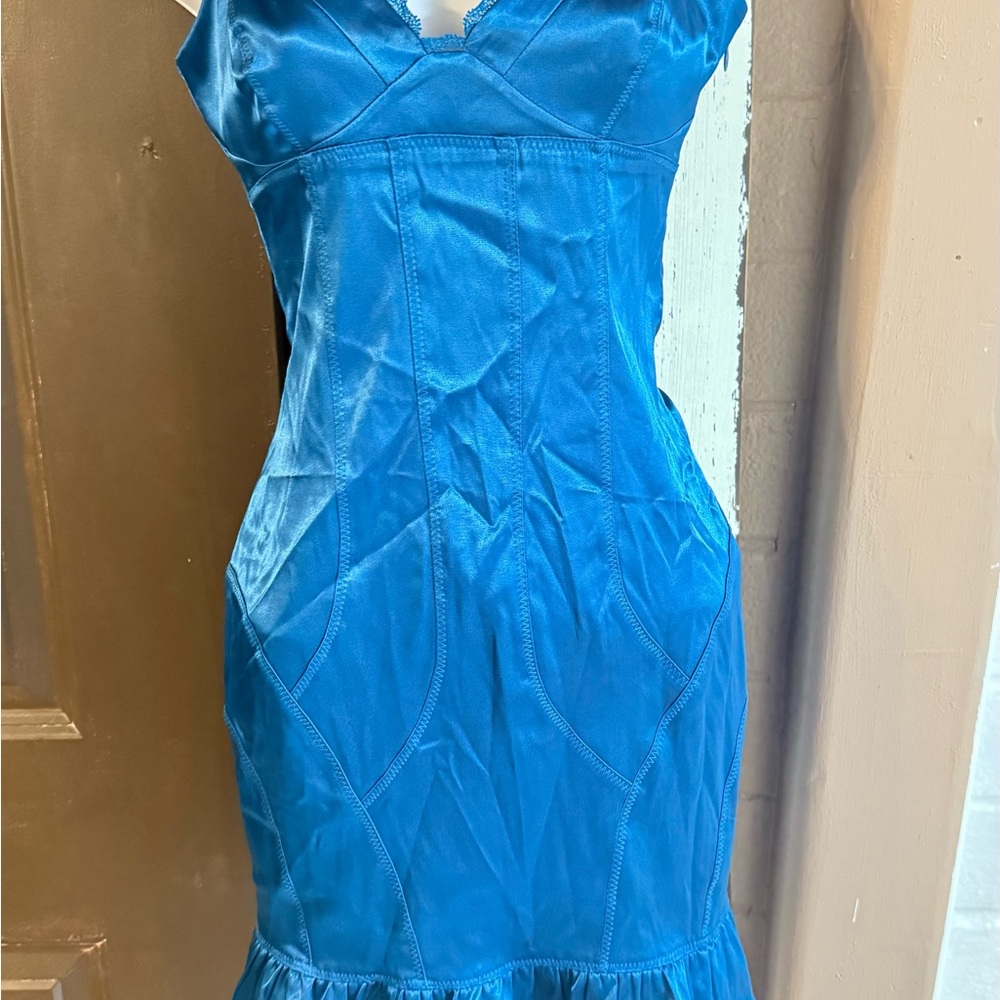 Elegant Blue Sleeveless Dress